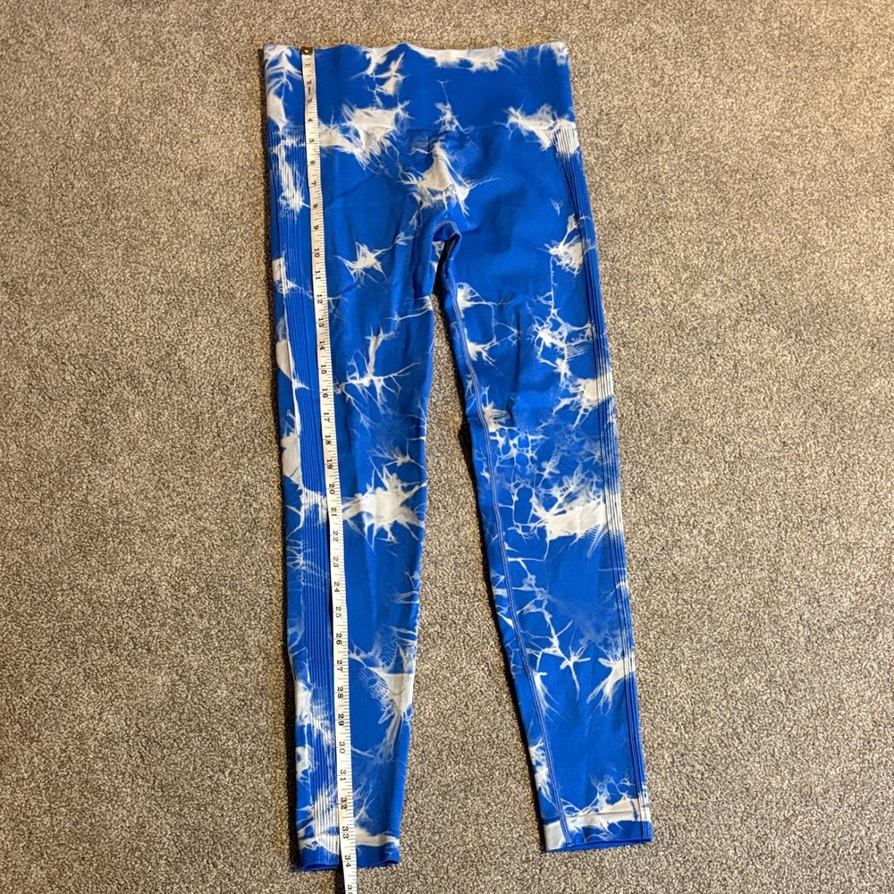 Vibrant Blue and White Viral Shein Leggings